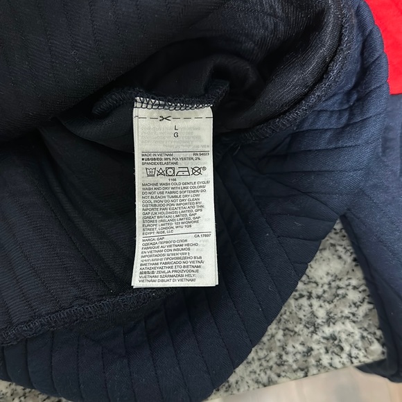 Navy and red GapFit funnel neck pullover - Picture 5 of 5